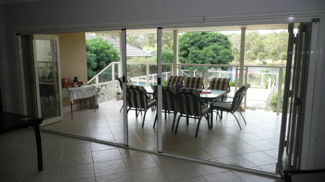 Retractable Sliding Screen Door