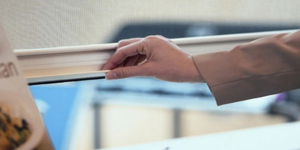 Freedom Elite - Retractable Screens